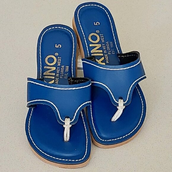 KINO Key West, FL Navy Blue Ladies Lily style Flip Flips Size 5 - Picture 1 of 11